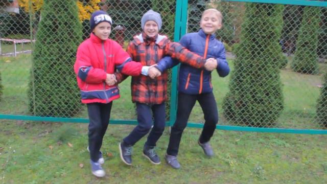 Моя, твоя, НАША школа! смотреть онлайн