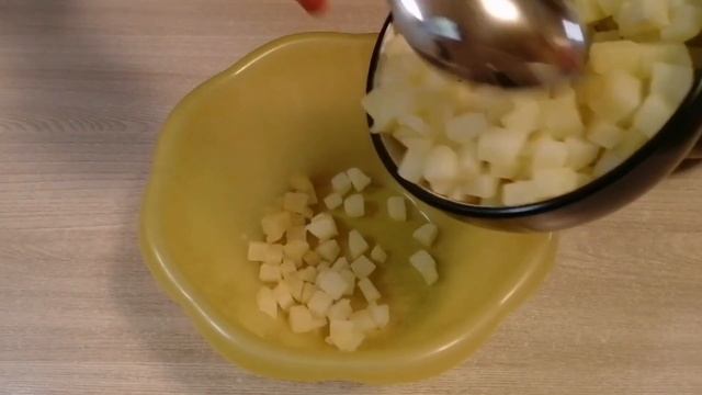 Пирог заливной дрожжевой с лесными грибами и картофелем. смотреть онлайн