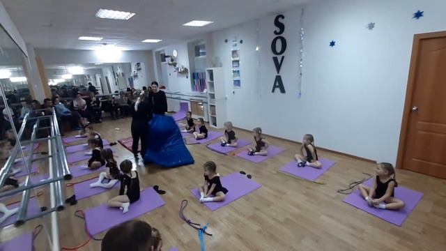 Открытый урок танцев. Студия танца SOVA смотреть онлайн