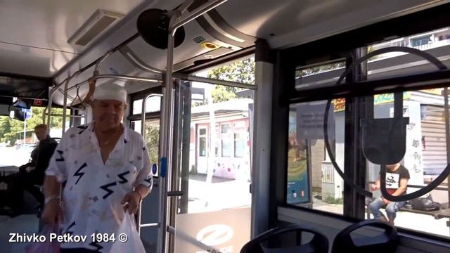 Тестов електробус SOLARIS URBINO 12 по линия Т2 на БургасБус - 13.08.2017год. смотреть онлайн