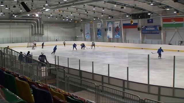 Ночной Хоккей Калуги 04.04.2012.avi смотреть онлайн