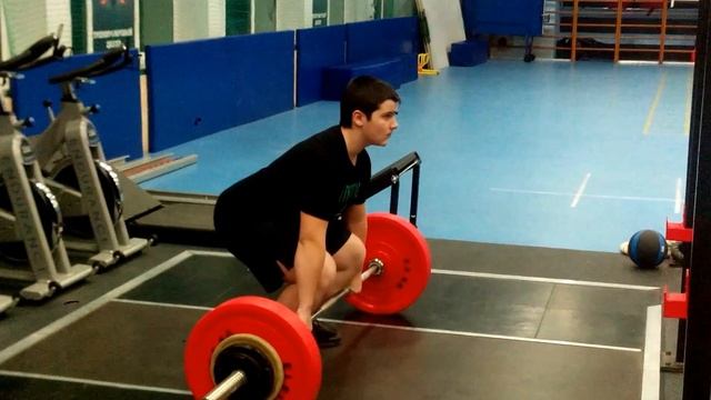Рывок в стойку с виса ниже колен. Жим лежа 145 кг. смотреть онлайн