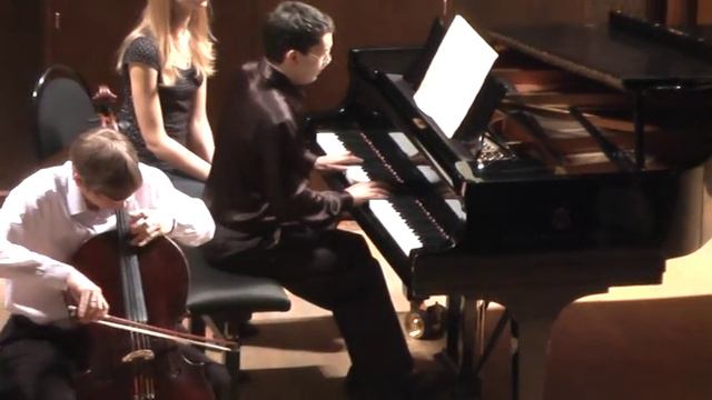 Bach — Sonata for cello and piano in G minor, BWV 1029 смотреть онлайн