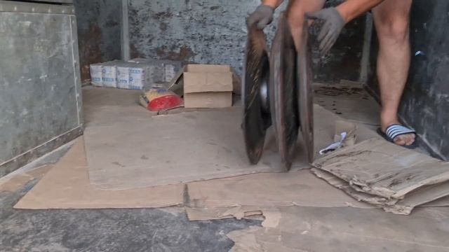 Сегодня среда и как всегда Димасик везёт в Бильмак посылки с запчастями смотреть онлайн