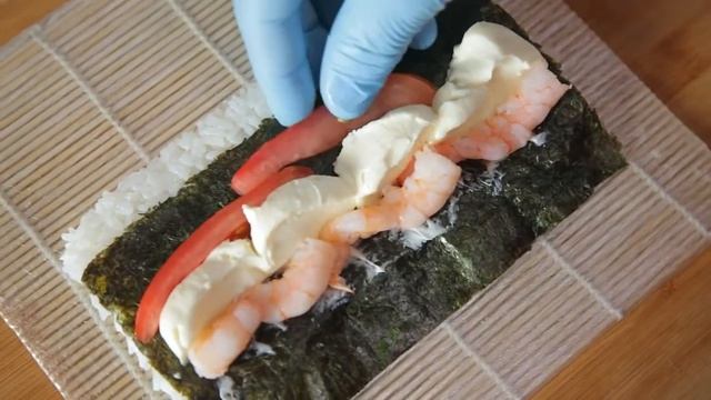 Суши-Ролы своими руками 5 лучших рецептов!!! Пальчики оближешь!!! смотреть онлайн