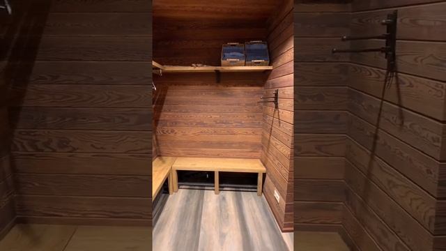 Баня, обзор, дубовые лавки, дубовые полки. смотреть онлайн