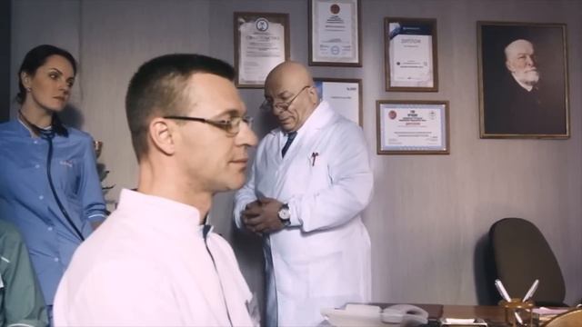 ЧИ Є СЕРЦЕ У КАРДІОХІРУРГА НАТАЛІ? ІСТОРІЯ БОРОТЬБИ КОХАННЯ І РОБОТИ. «БЛИСКУЧА КАР’ЄРА». ВСІ СЕРІЇ смотреть онлайн