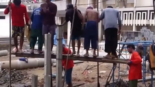 Как забить сваи без техники смотреть онлайн