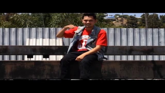 V. Sevani 'Movin On' Music Video смотреть онлайн