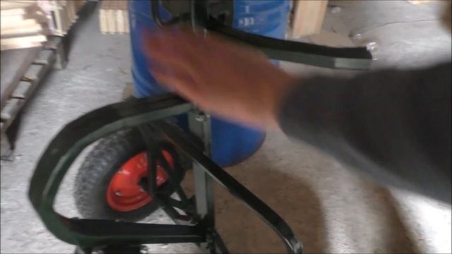 Тележка для переовзки бочек. Бочковоз./ Trolley for relocating barrels. / Улей Ин / www.uleyshop.co смотреть онлайн