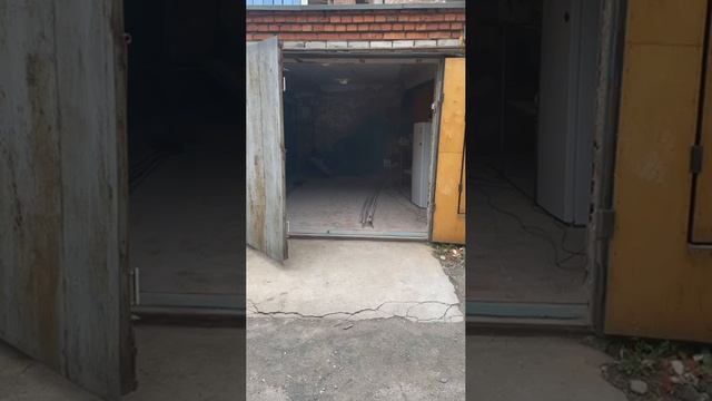 Резка проёма в бетонной стене. Владивосток.