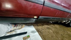 ауди 100 c4 замена нижних молдингов решение проблем их установки когда не на что их крепить.