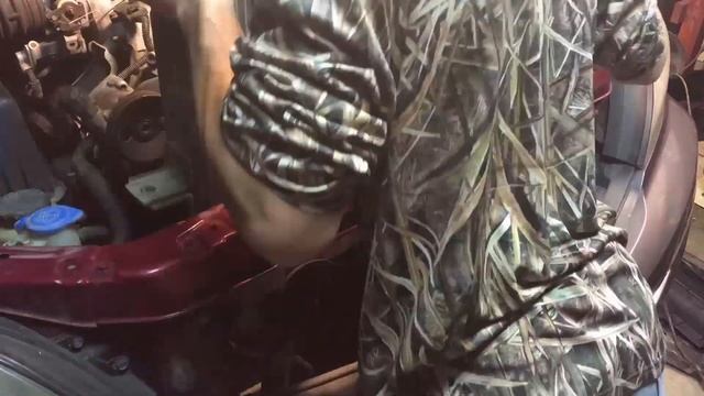 How to Replace Radiator - Kia Sorento (2003-2006) смотреть онлайн