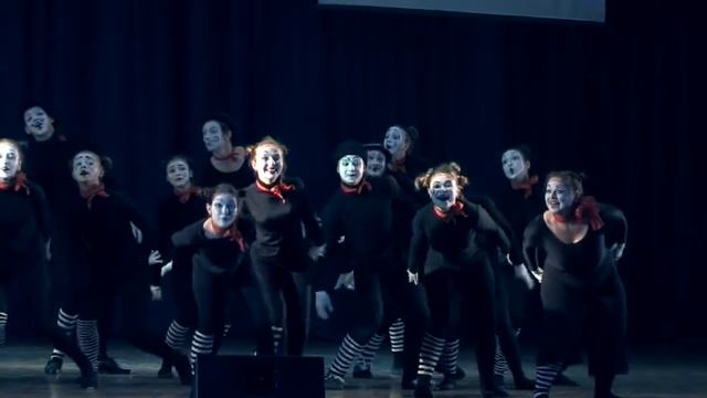 "Муравейник" поздравляет "Грацию" смотреть онлайн