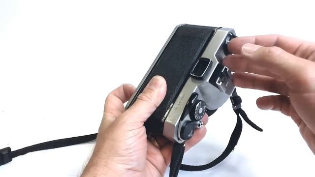 How to unload a 35mm Camera смотреть онлайн