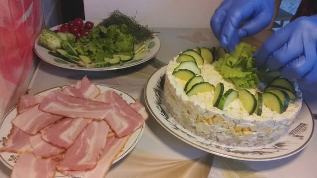 Закусочный торт (салат) из курицы, ананаса и сыра ! Идея украшения закусочного торта - салата смотреть онлайн