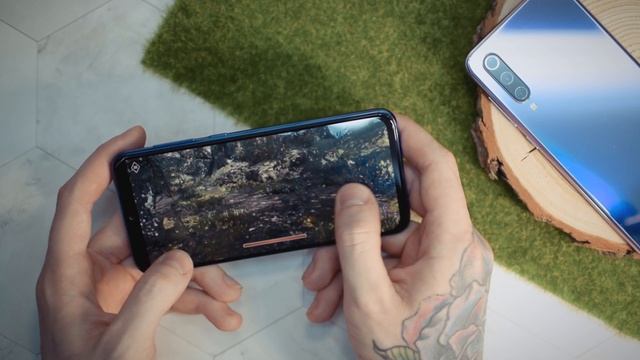 Xiaomi Mi 9 SE — лучший компактный смартфон? Обзор. смотреть онлайн