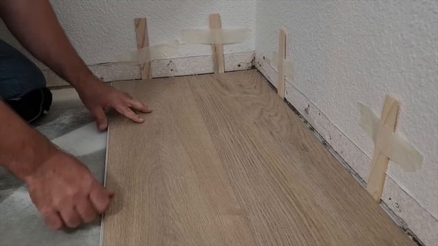 Dad tries the new hardwood flooring solution DIYers are OBSESSED with! смотреть онлайн