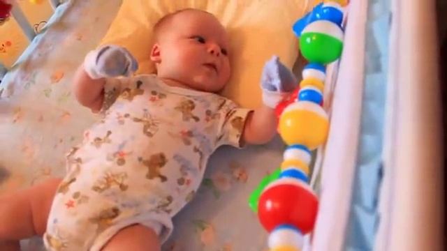 ребенку 1 месяц месячный малыш смотреть онлайн