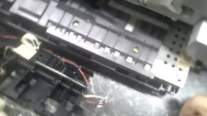 Epson stylus PHOTO R200 замена роликов забора бумаги2