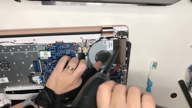 HP TPN-W130