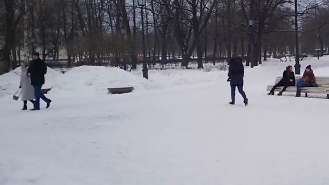 Ужас!!! Одна девушка ударила шокером другую !!! смотреть онлайн