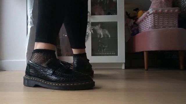 DR. MARTENS COLLECTION смотреть онлайн