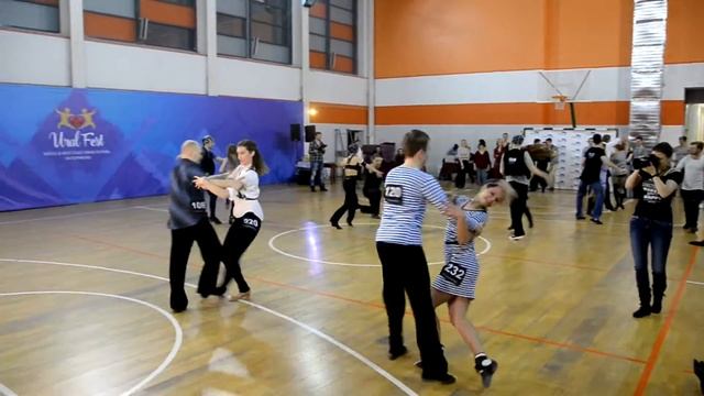 Хастл, Discofox, УралФест 2018, JackPot 14 финала, заход 1, танец 1 смотреть онлайн