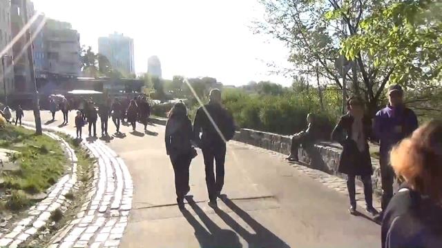 Прогулянка Пейзажною алеєю. Київ, травень 2017. смотреть онлайн