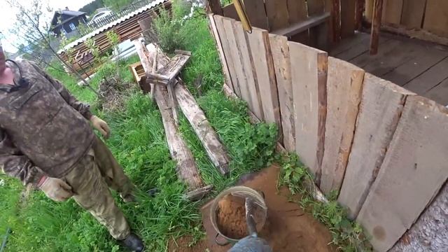 Ремонт Бани. Укладка фундамента под железную печь. Поиски и подготовка песка под цементный раствор. смотреть онлайн