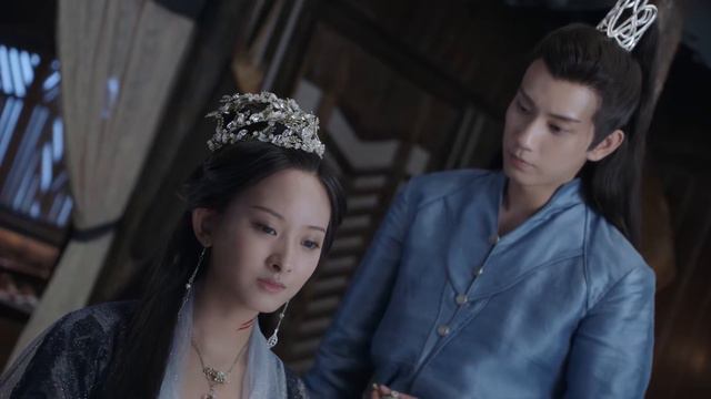 灰姑娘醉酒睡着，霸道王爷再也藏不住爱意，温柔用法术帮她盖被子【九州天空城2 Novoland: The Castle in the Sky5-2】 смотреть онлайн