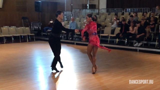 Andrey Gusev - Vera Bondareva RUS | Solo Samba | WDSF World Open Latin | SOCH 2017 смотреть онлайн