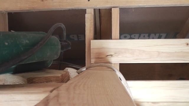 Монтаж  ДЕРЕВЯННОЙ ВАГОНКИ , ДЕКОРАТИВНЫХ БАЛОК,  своими руками