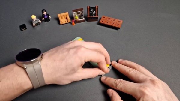 Сборка LEGO Harry Potter Урок зельеварения | Potions Class 76383 build