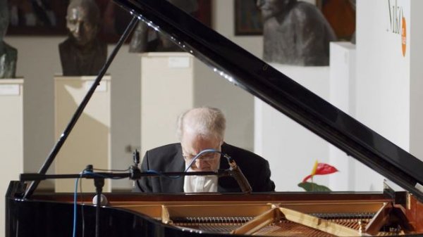 Бах. Прелюдия и фуга соль-диез минор(1 том ХТК). Григорий Грузман