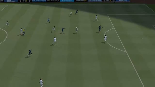 Красивый гол в FIFA 15 смотреть онлайн