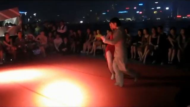 Raymond and Lily in Outdoor Milonga in Hong Kong 2013 смотреть онлайн
