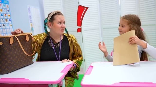 Ruby and Bonnie shows the importance of knowledge at school смотреть онлайн