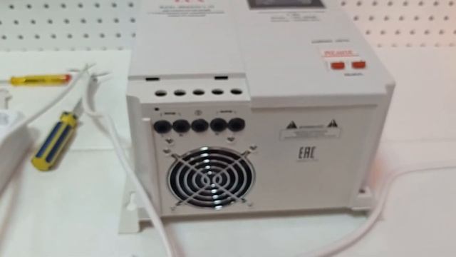 Как подключить однофазный стабилизатор напряжения. смотреть онлайн