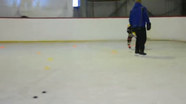 Хоккей-индивидуально.рф. Егор Тужик, Работа с координационной лестницей. Тренер Садов А.А. смотреть онлайн