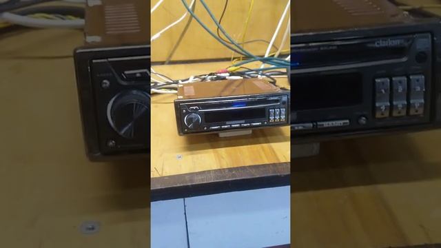 Clarion DRZ-9255 не светиться экран !