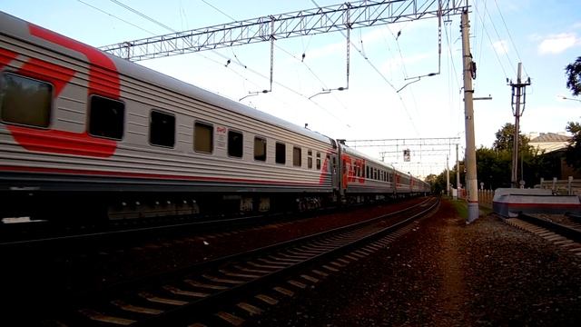 Электровоз ЧС7-271 (ТЧЭ-1) со скорым поездом № 259А, Санкт-Петербург - Анапа. смотреть онлайн
