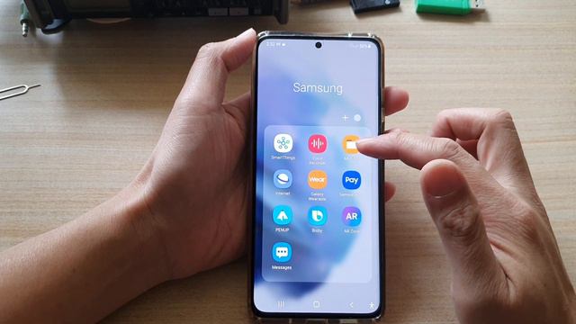 Galaxy S21/Ultra/Plus: How to Find Voice Recorder Audio Files смотреть онлайн