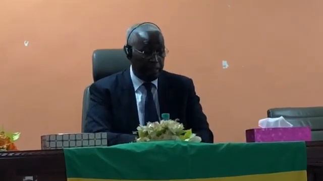Raymond Ndong Sima candidat à la présidentielle de 2023 смотреть онлайн