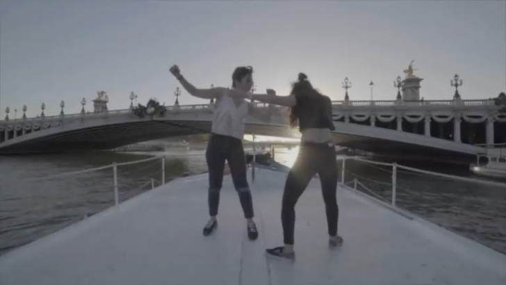 ROCK THE BOAT - BREAK DANCING with LADY ROCKS смотреть онлайн