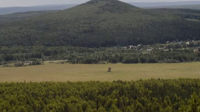 Вид с вершины горы Дыроватик, Свердловская область - [ Руслан Руденко видеоблог ]