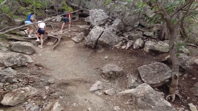 Купание на Царском Пляже. Как уйти с пляжа пешком и не платить 350 рублей жадным лодочникам. Крым смотреть онлайн