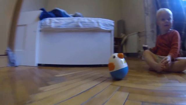 Путешествие камеры на машине по спальне смотреть онлайн