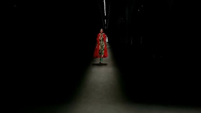 Gucci Ready to wear Fall/Winter 2016/2017: Full Fashion Show смотреть онлайн