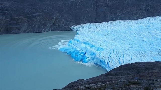INCREDIBLE COLLAPSE TRIGGERED BY GLACIER CALVING | South America, Chile смотреть онлайн